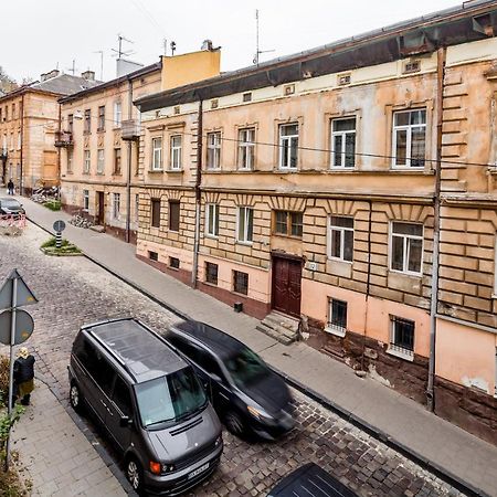 Old Town Cosy Apartment Lviv Bagian luar foto