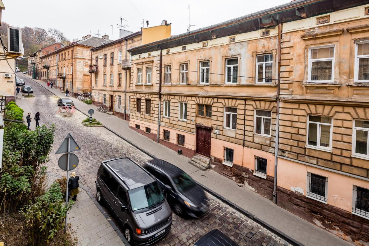 Old Town Cosy Apartment Lviv Bagian luar foto