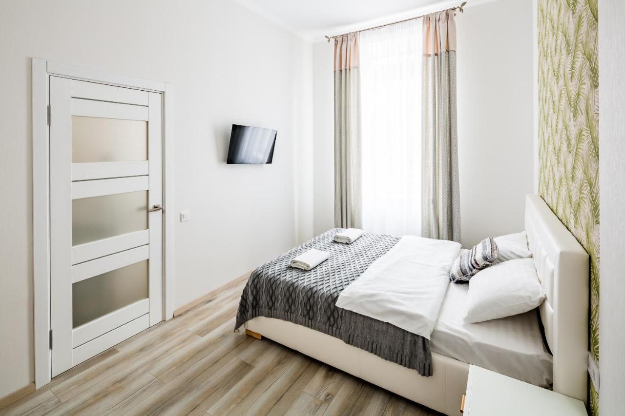 Old Town Cosy Apartment Lviv Bagian luar foto